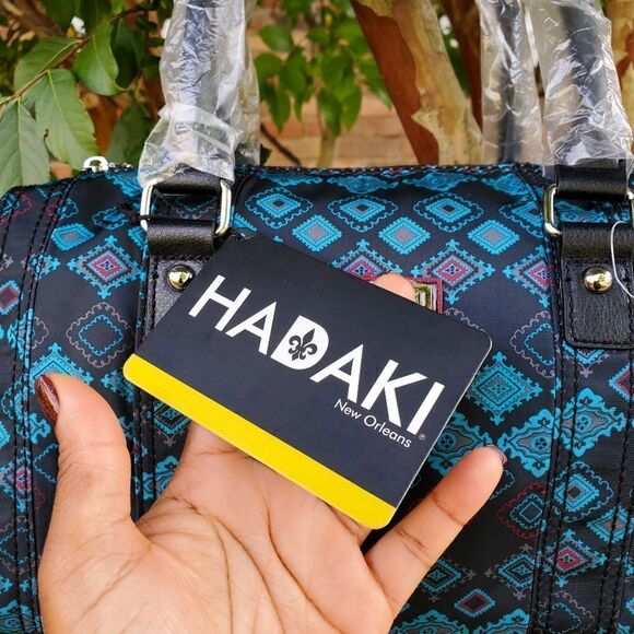 NWT Hadaki Nola Vegan Small Duffle Messenger Bag. - Picture 14 of 15